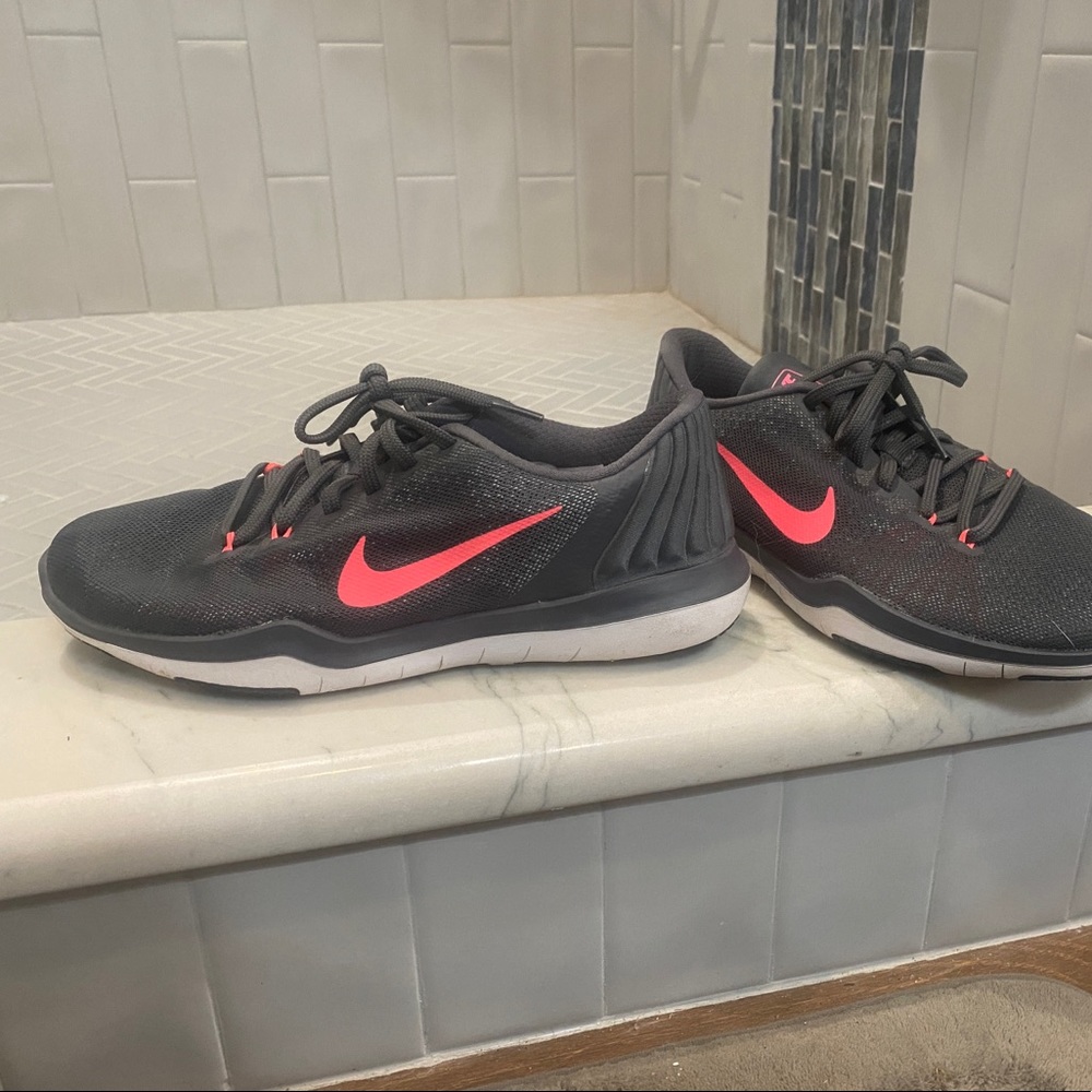 Nike Flex Supreme Trainer Shoes